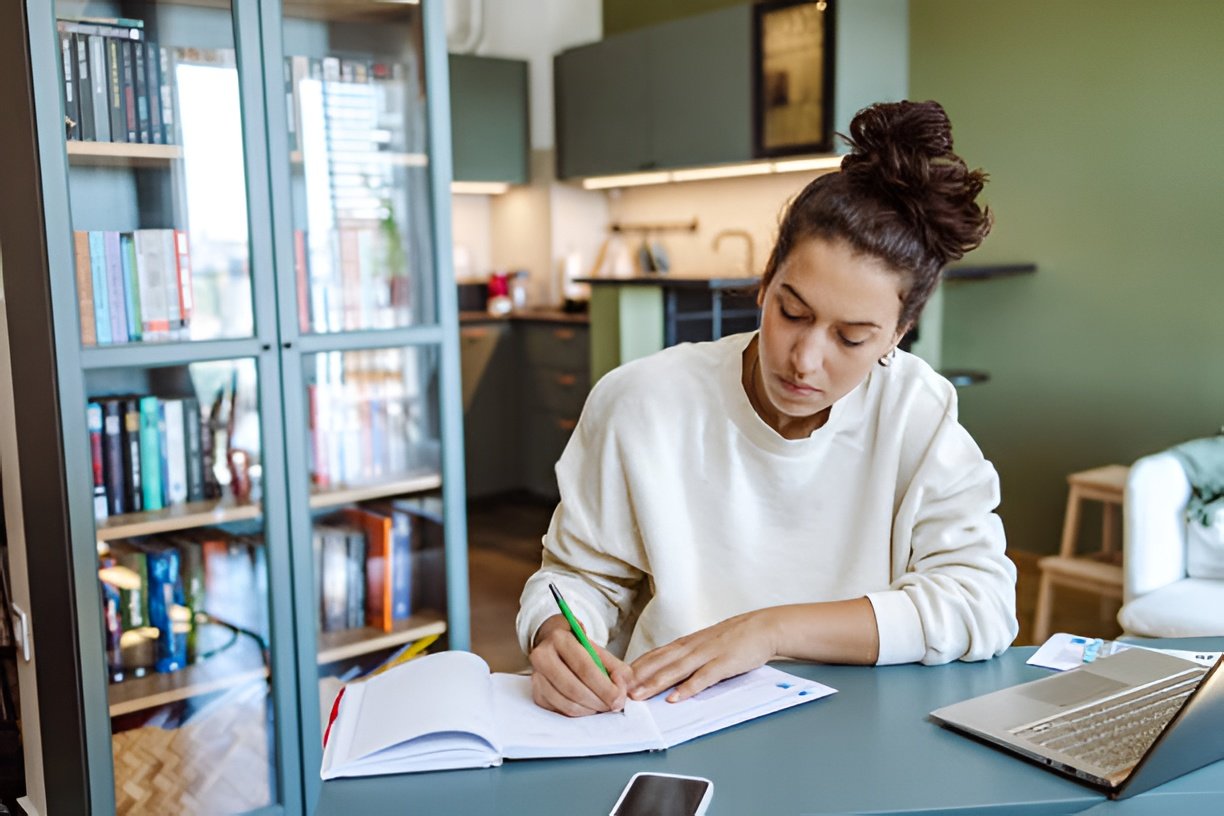 Disciplina e foco para estudar em casa com mais produtividade