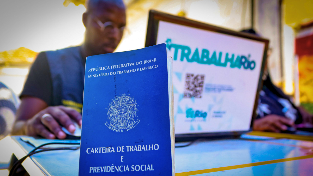 Empregos Públicos Fáceis no RJ: Vagas de Nível Médio